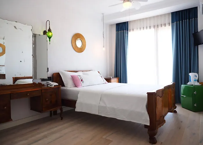 1887 Hotel