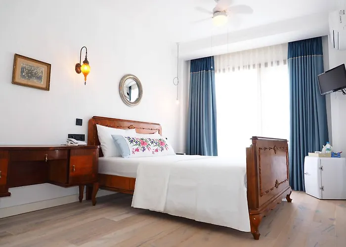 1887 Hotel Foça